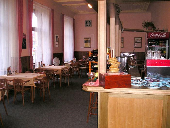 Hotel Dvorak Chrast 外观 照片