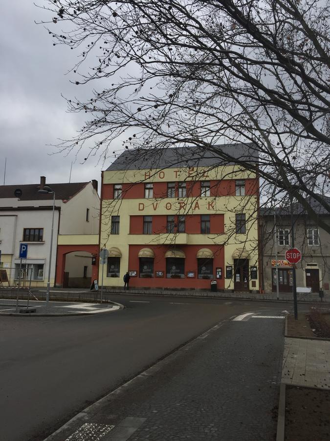 Hotel Dvorak Chrast 外观 照片